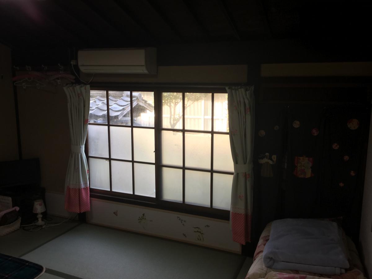 Oyajino Umi Bed and Breakfast Naoshima Buitenkant foto