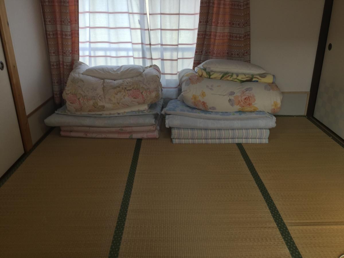 Oyajino Umi Bed and Breakfast Naoshima Buitenkant foto