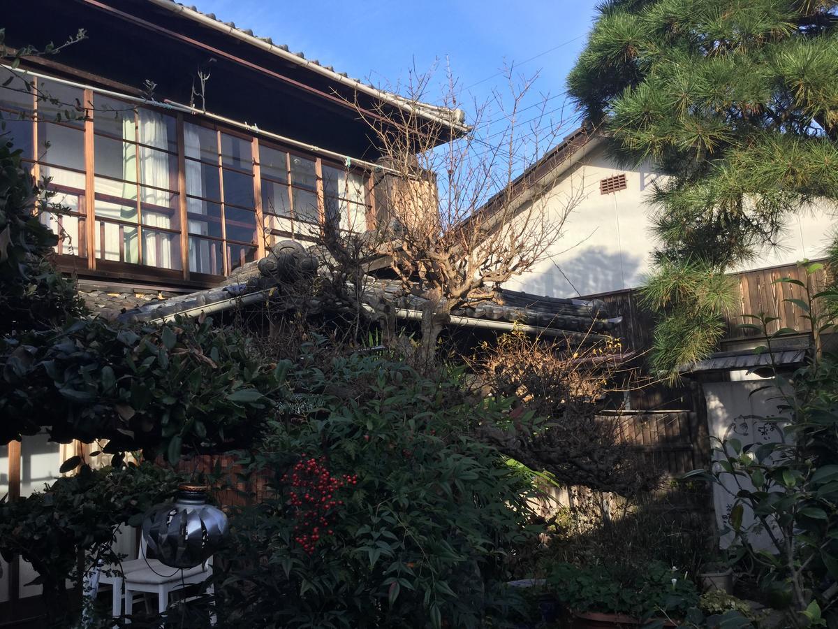 Oyajino Umi Bed and Breakfast Naoshima Buitenkant foto