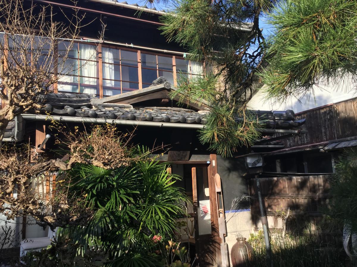 Oyajino Umi Bed and Breakfast Naoshima Buitenkant foto