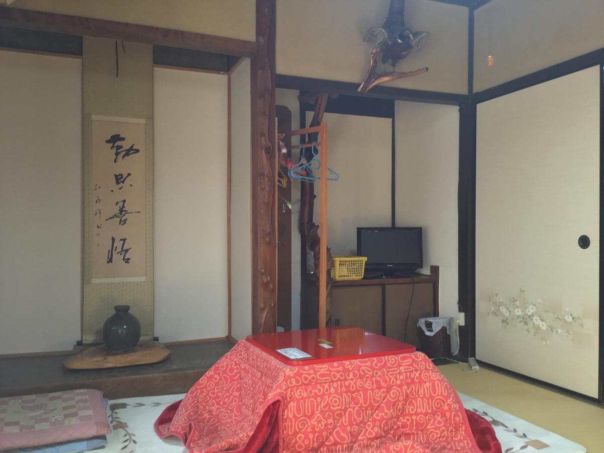 Oyajino Umi Bed and Breakfast Naoshima Buitenkant foto