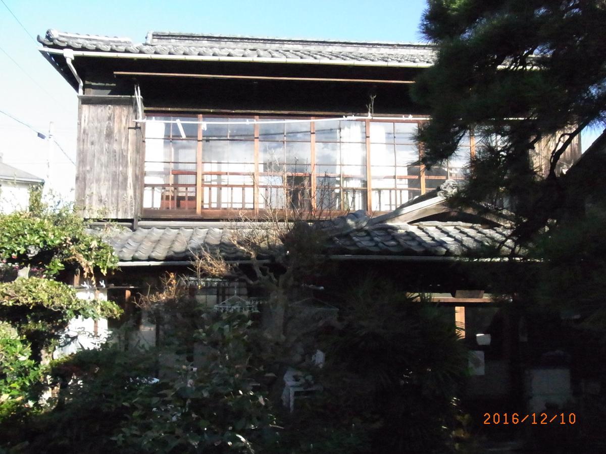 Oyajino Umi Bed and Breakfast Naoshima Buitenkant foto