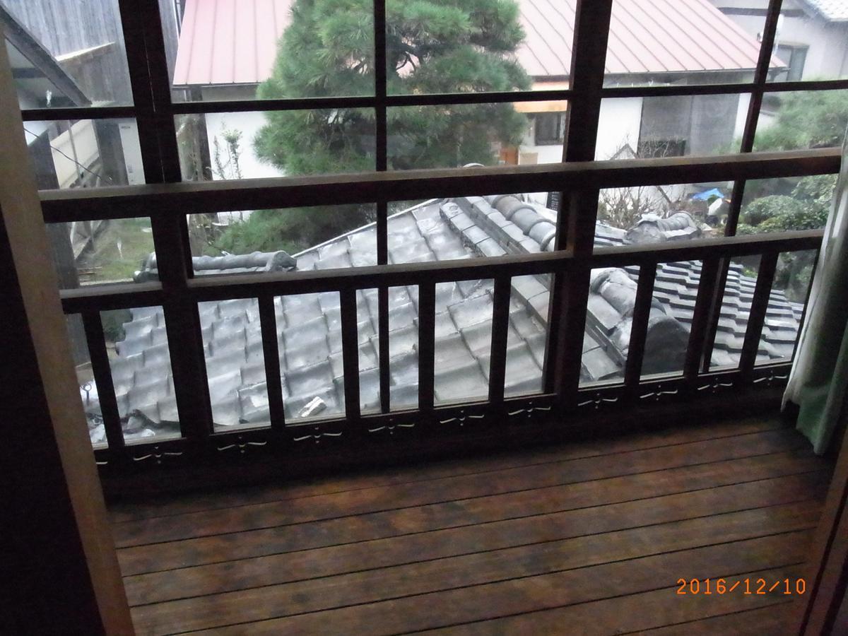 Oyajino Umi Bed and Breakfast Naoshima Buitenkant foto
