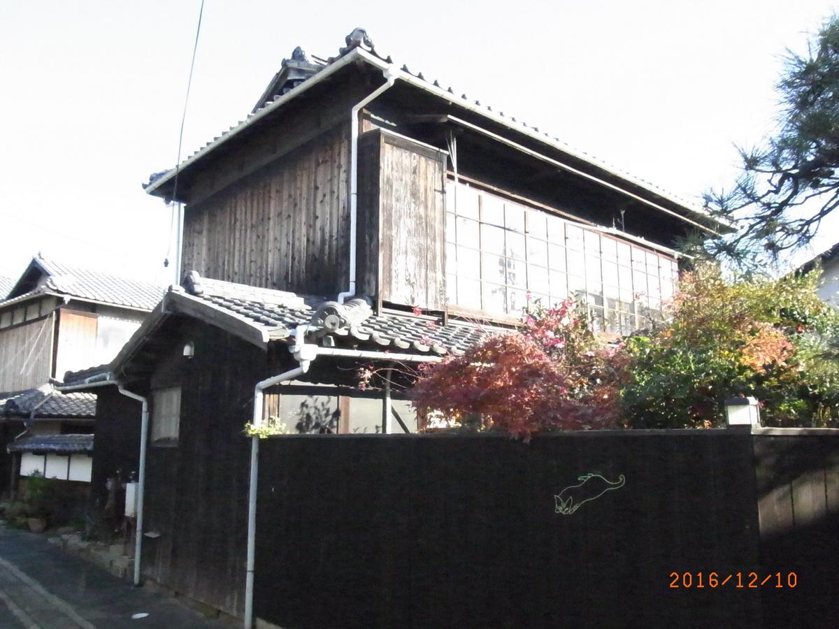 Oyajino Umi Bed and Breakfast Naoshima Buitenkant foto